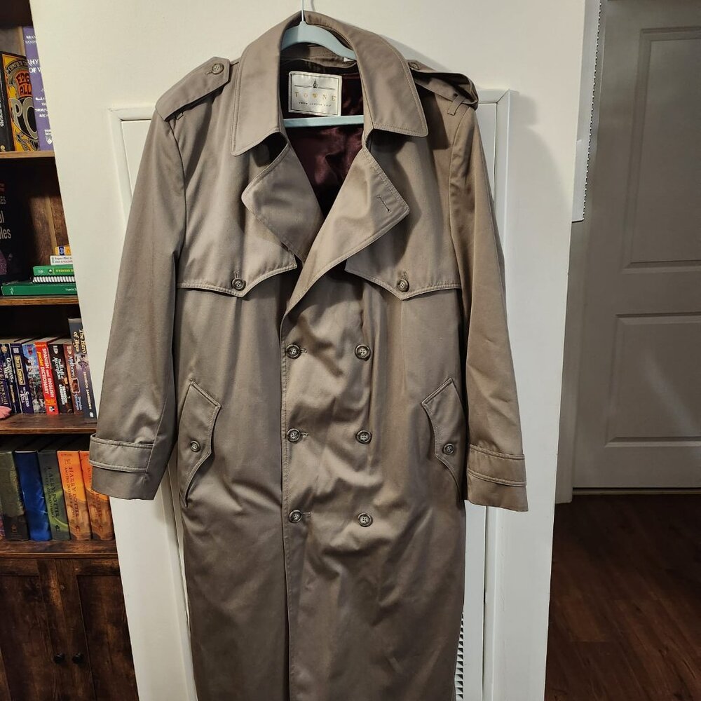 MEN’S TRENCH COAT